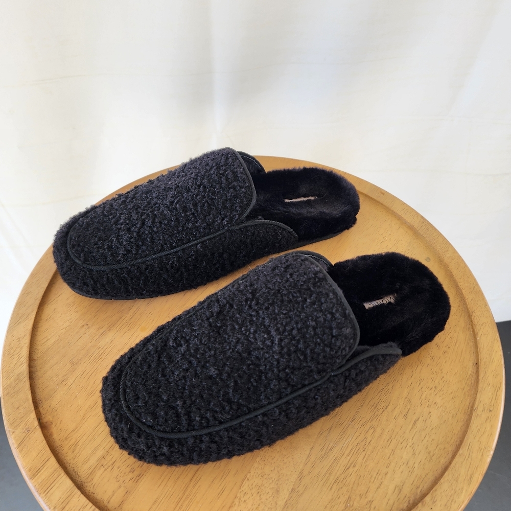 Vionic Black Cozy Sherpa Mule Slippers